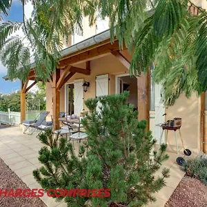 Hébergement de vacances Saint-forgeux-lespinasse, 3 Pièces, 4 Personnes - Fr-1-496-37