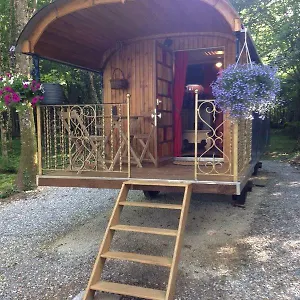 Tente de luxe Roulotte - Le Domaine Des Ecrevisses